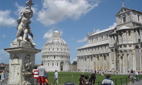 Toskánsko a Cinque Terre letecky - Pisa - baptisterium