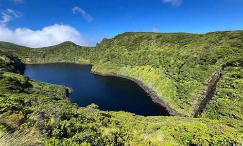 Azorské ostrovy - São Miguel a Flores – pěší turistika v květinovém ráji - Azorské ostrovy, Flores