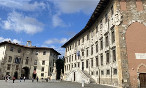 Toskánsko a Cinque Terre letecky - Pisa náměstí