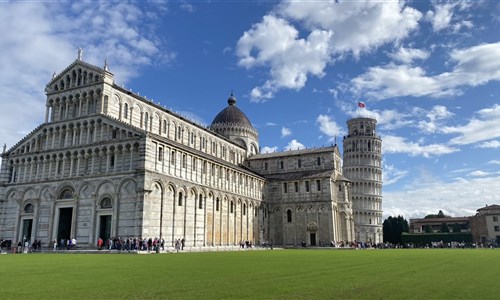 Toskánsko a Cinque Terre letecky - Pisa - Piazza dei Miracoli