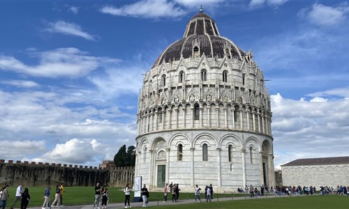 Toskánsko a Cinque Terre letecky - Pisa - baptisterium